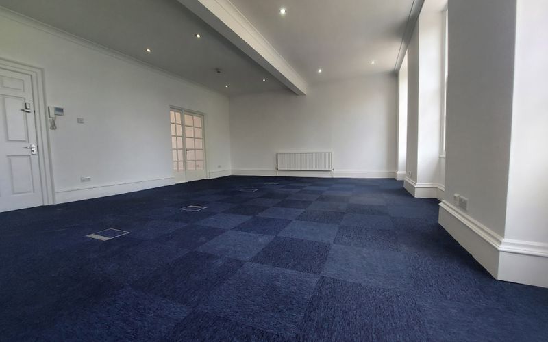 33 Portland Square, Saint Paul's Image 2