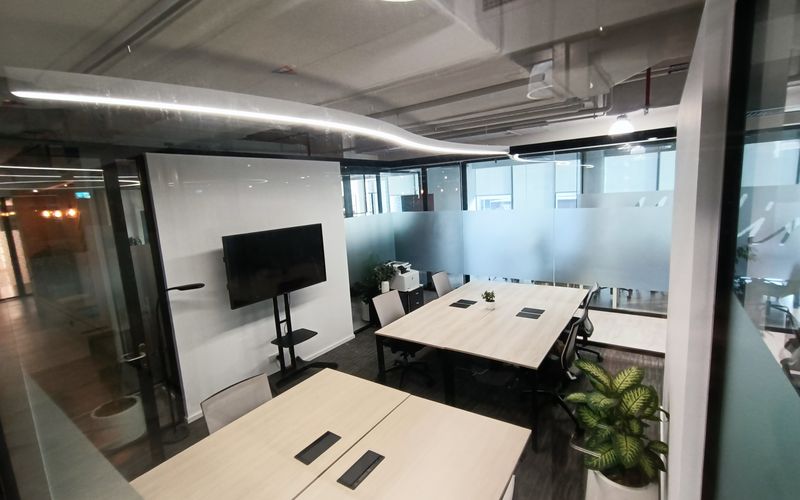 Sahel, Jumeirah Lake Tower Image 1