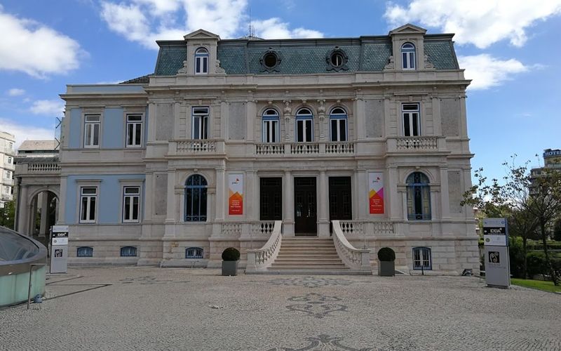 Av Fontes Pereira De Melo 16, Lisbon Image 9