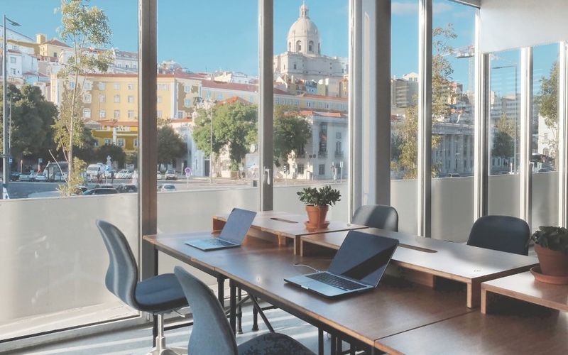 Doca Jardim Do Tabaco Terminal De Cruzeiros De Lisboa, Lisbon Image 1