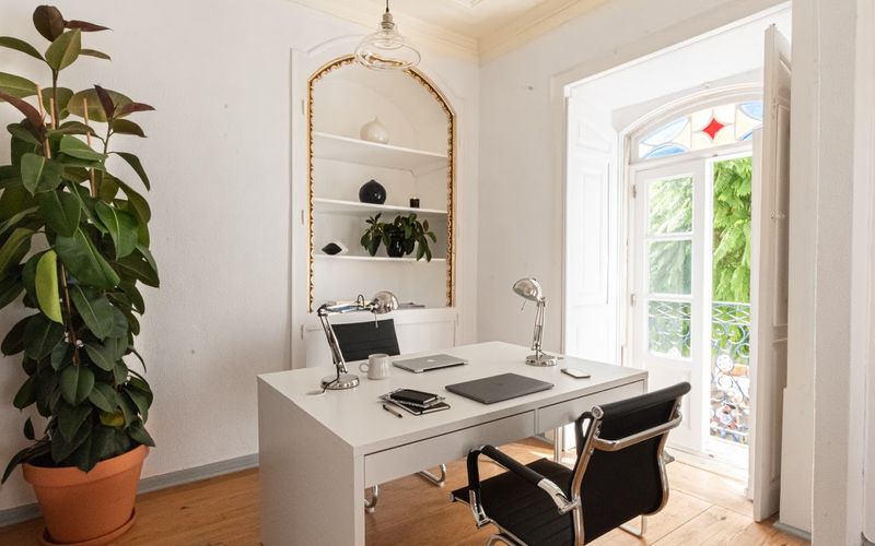 R GIL Eanes 19, Lagos Image 1