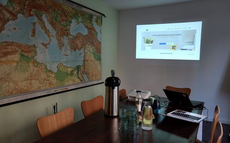 Colonnade 11, Berlin Image 8