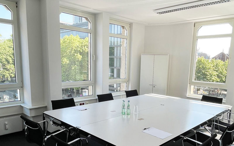 57 Hohenzollernring, Köln Image 7