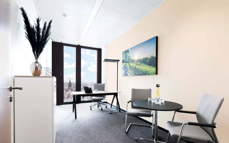Neue Mainzer Str 6-10, Frankfurt Am Main, 5 DESKS Neue Mainzer Str 6-10, Frankfurt Am Main Image 1