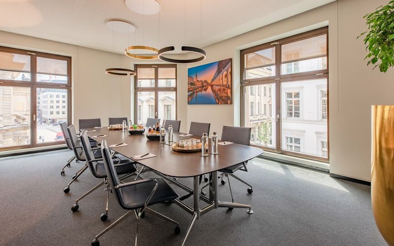 32 Alter Wall, Hamburg Image 2