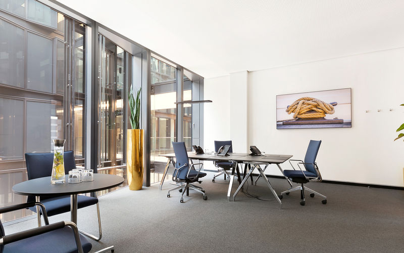 32 Alter Wall, Hamburg Image 8