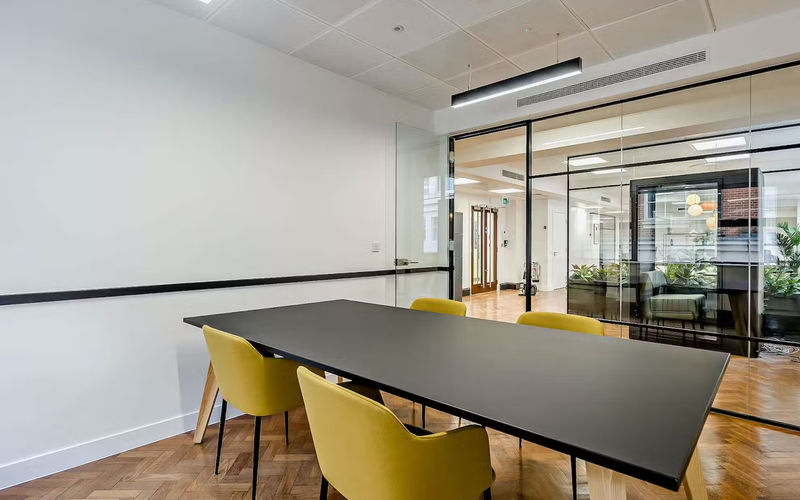 7 Birchin Lane, Greater London Image 6