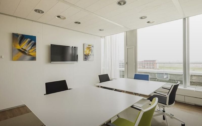 41-63 Tupolevlaan, Schiphol-rijk Image 1