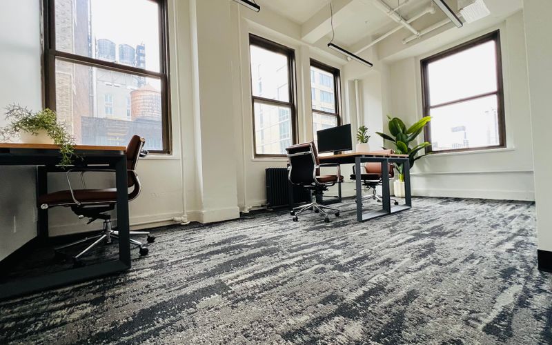 307 West 38th Street, New York Image 1
