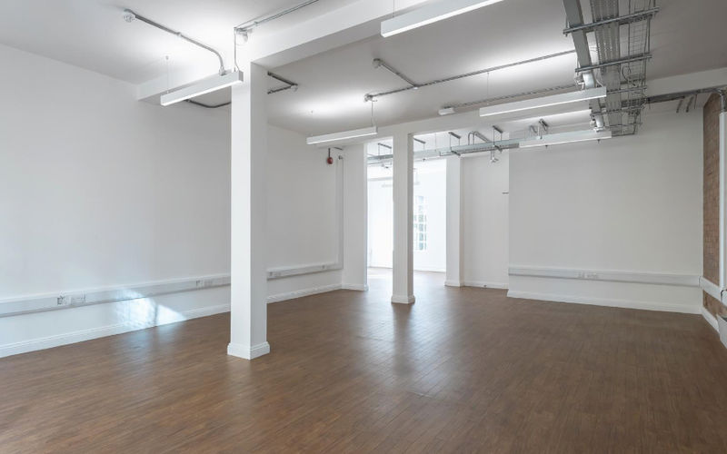 216 Tower Bridge Road, Bankside Image 1
