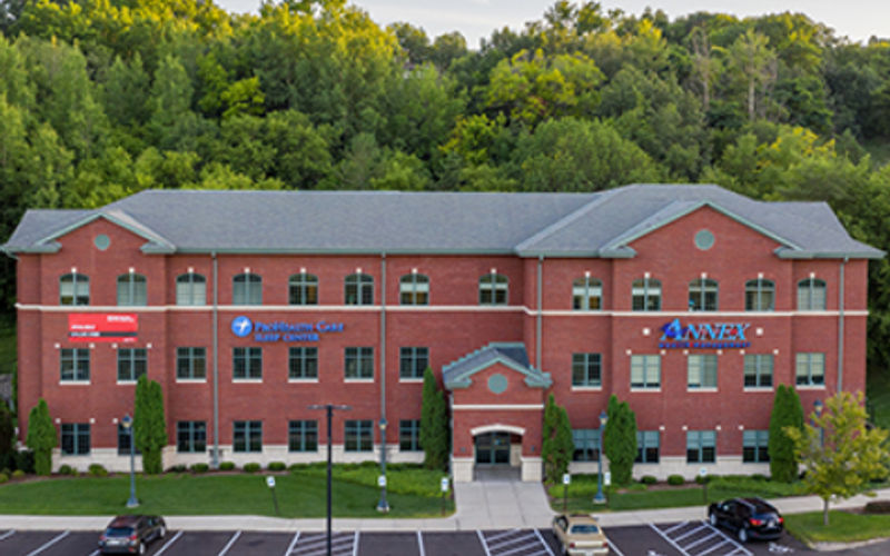 2301 Sun Valley Dr, Delafield Image 4