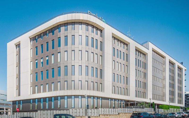 6-8 Calle Isabel Colbrand, Madrid Image 10