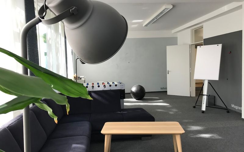 23 Freundallee, Hannover Image 9