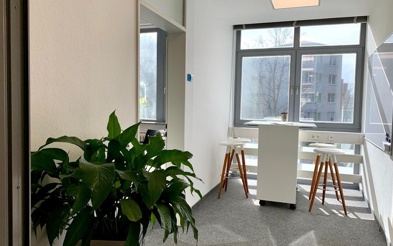 23 Freundallee, Hannover Image 12