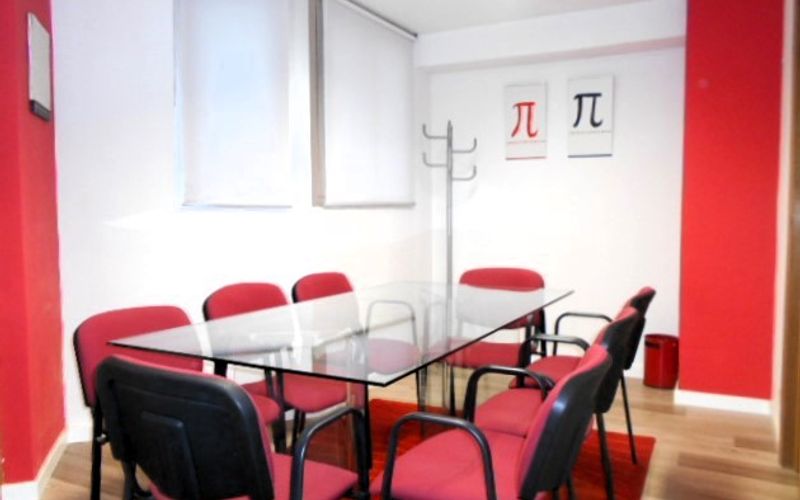 2 Calle Alférez Provisional, León Image 10