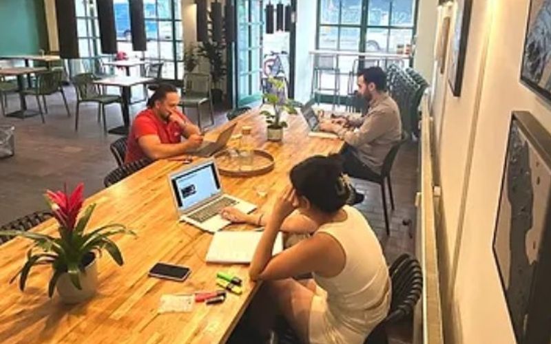 Grossbeerenstrasse 60, Berlin Image 1