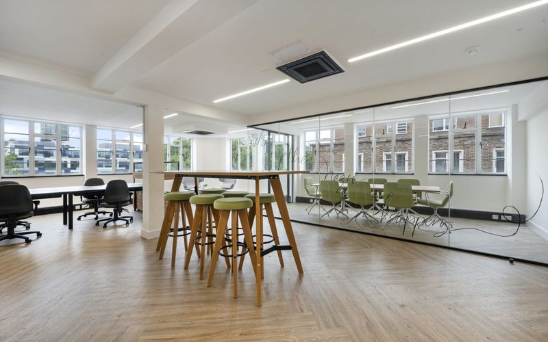 175-176 Tottenham Court Road, Greater London Image 7