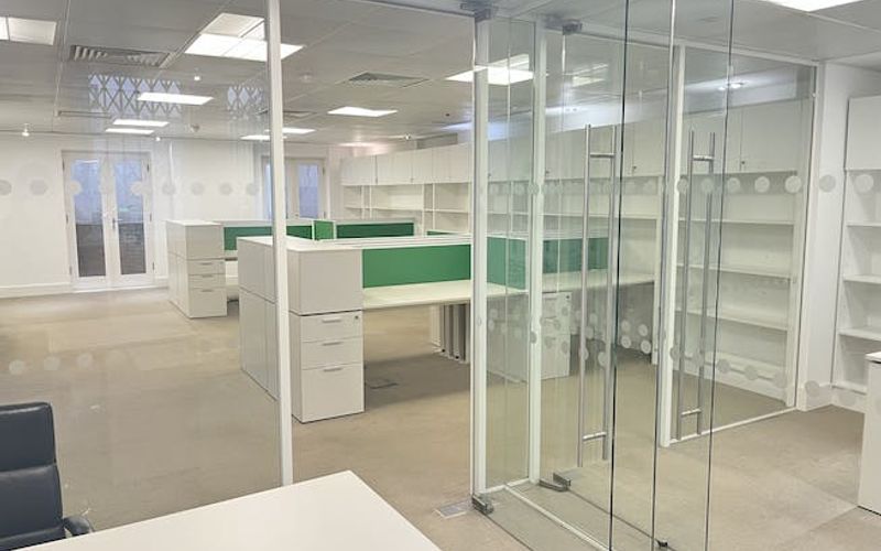 10-11 Park Place, London Image 2