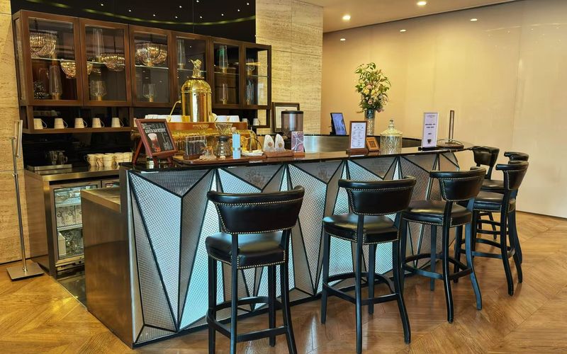 8 Century Avenue, Pudong Image 4