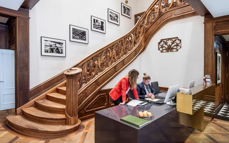 10 Bahnhofstrasse, Zürich Image 9