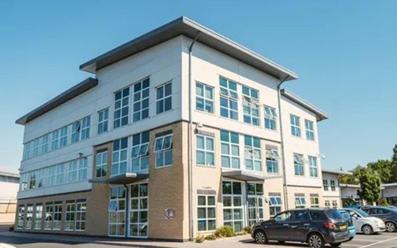 Holyrood Close, Poole Image 6