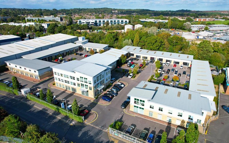 Holyrood Close, Poole Image 17