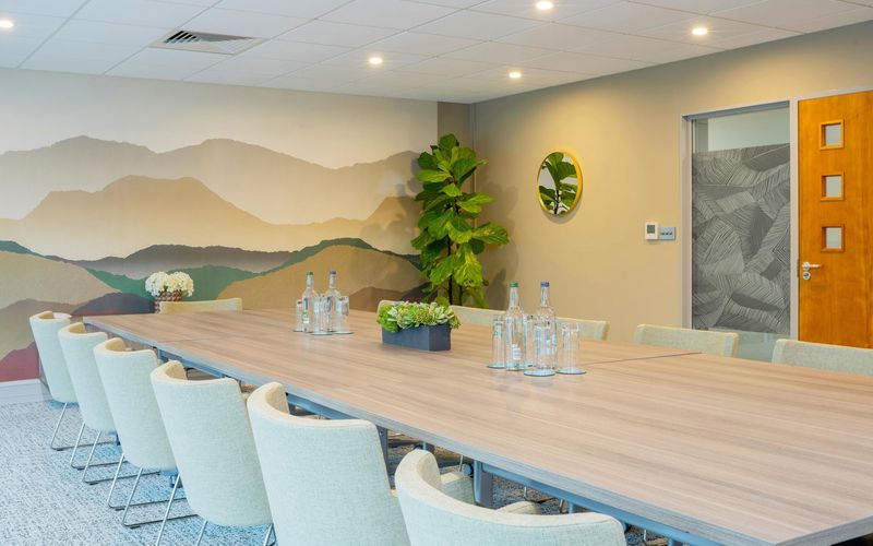 Holyrood Close, Poole Image 14