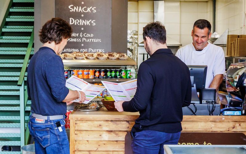 Holyrood Close, Poole Image 33