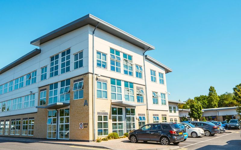 Holyrood Close, Poole Image 44