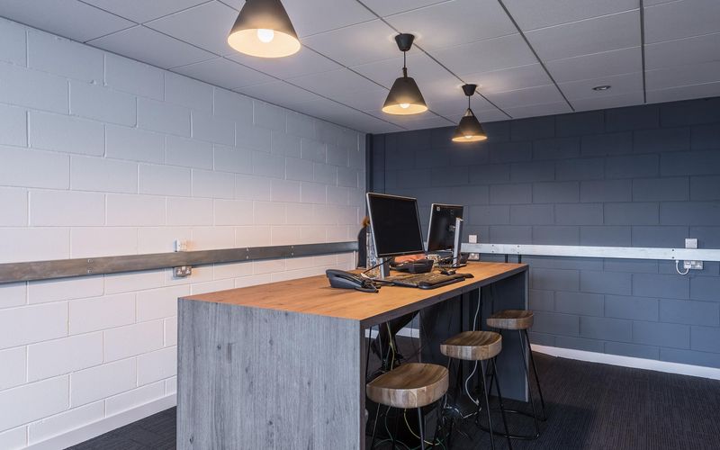 Holyrood Close, Poole Image 28