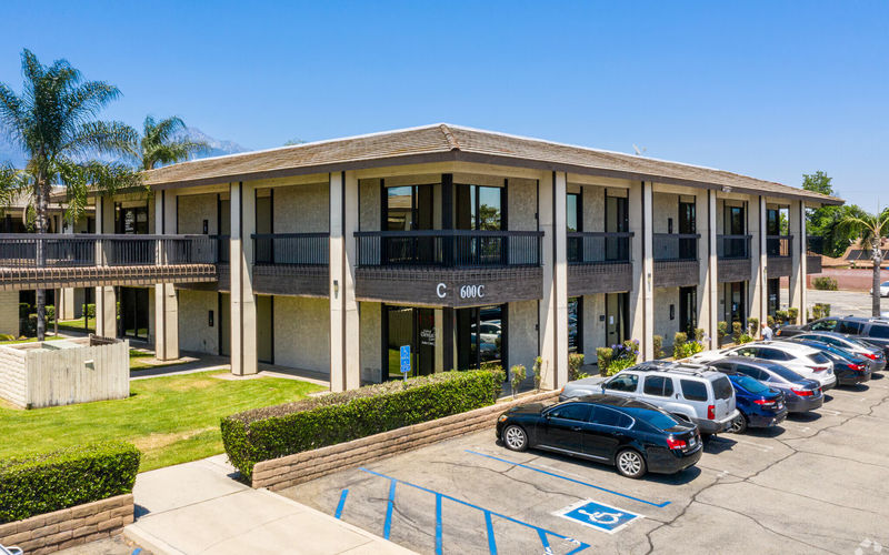 600 N Mountain Ave, Upland, 10 DESKS 600 N Mountain Ave, Upland Image 1