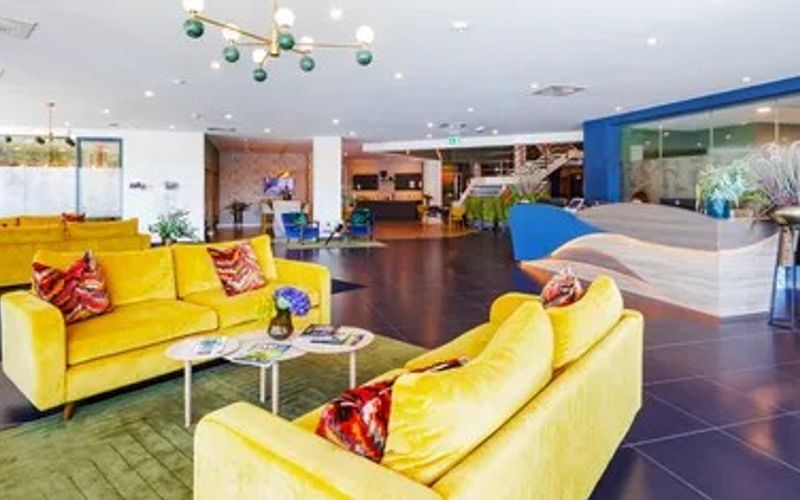 100 Berkshire Place, Winnersh Image 7