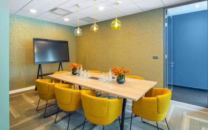 100 Berkshire Place, Winnersh Image 3