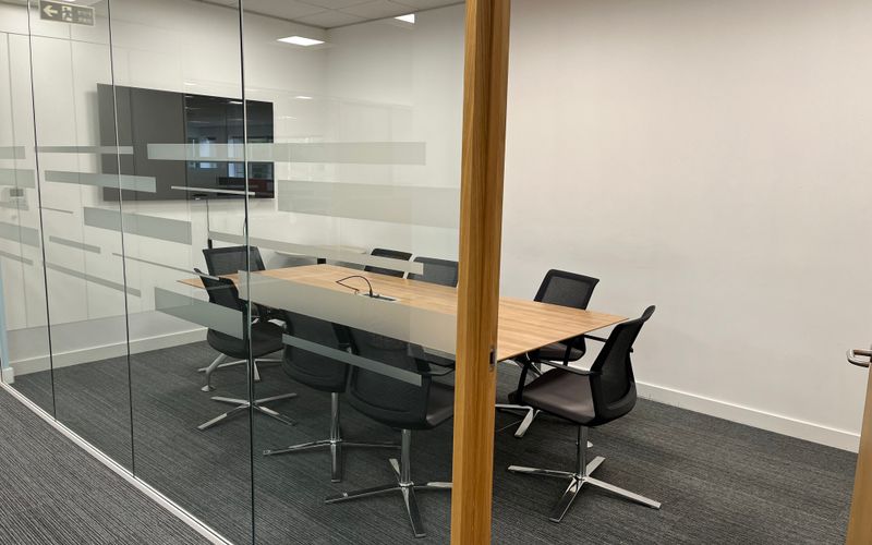 16 Carolina Way, Greater Manchester Image 3