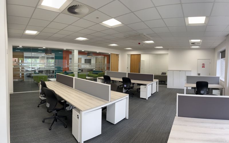 16 Carolina Way, Greater Manchester Image 5