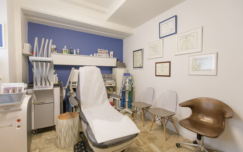 210 East 68th Street, New York City Image 1