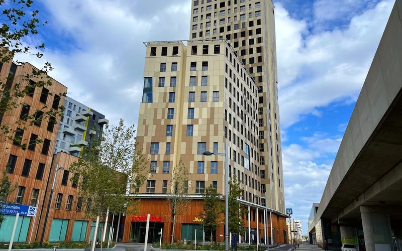 26 Janis-joplin-promenade, Wien Image 7