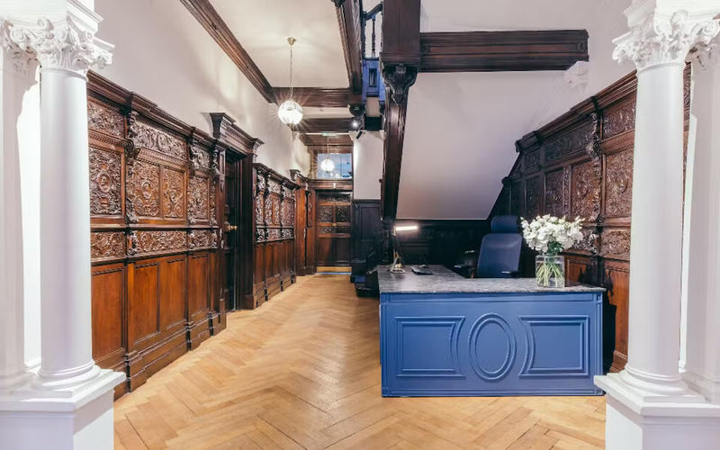 24 Upper Brook Street, Mayfair Image 1