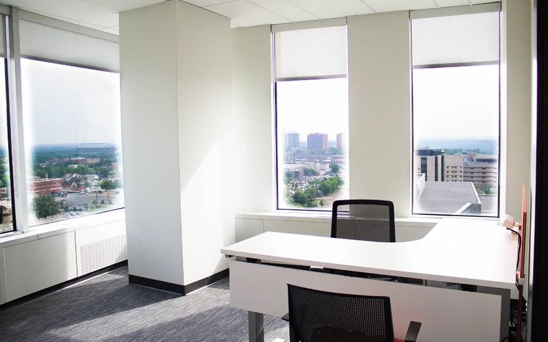 10004 104 Avenue Northwest, Edmonton Image 5