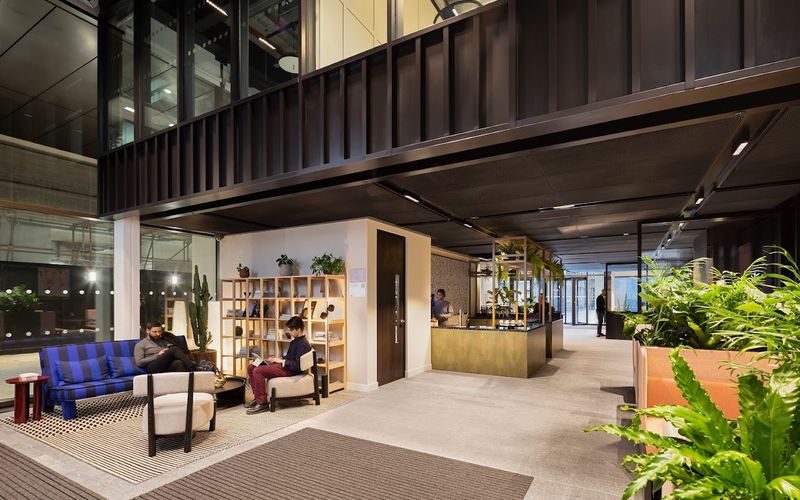 133 Park Street, London Image 2