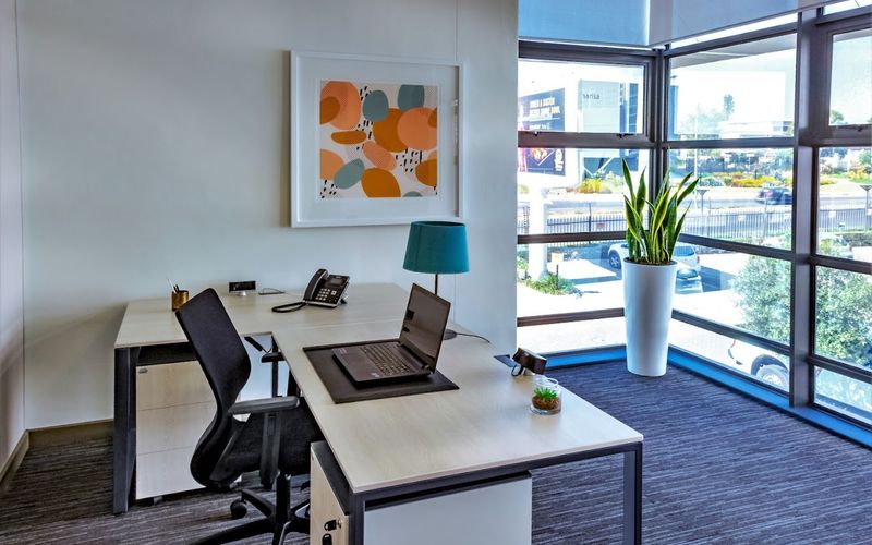 2 Bruton Road, Bryanston Image 2