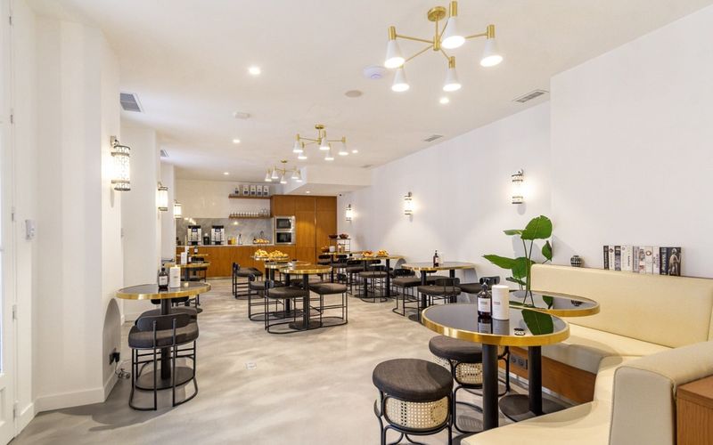 50 Rue Taitbout, Paris Image 3