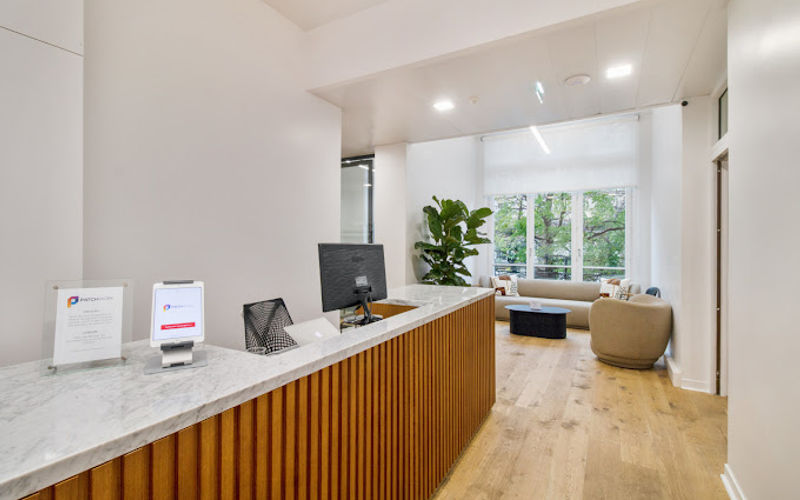 1 bis Av De La République, Paris Image 24