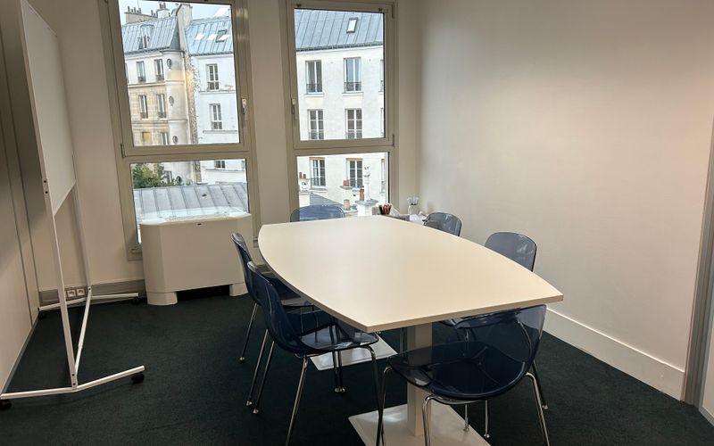 20/22 Rue Des Petits Hôtels, Paris Image 6