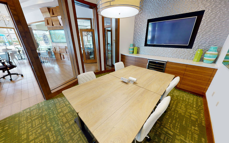 11571 Fountainhead Dr, Tampa Image 2