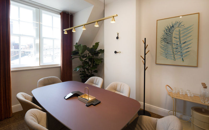 162 Buckingham Palace Road, Greater London Image 4