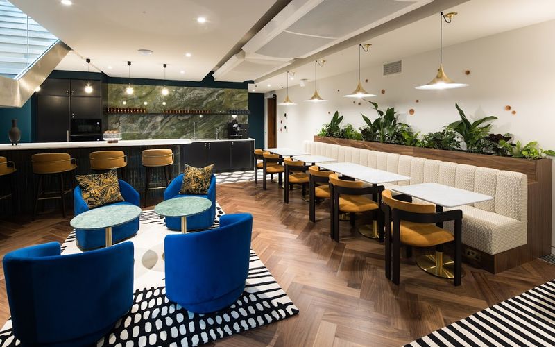 50 Grosvenor Hill, London Image 3