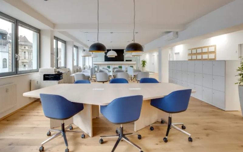 2701 E Camelback Rd, Phoenix Image 4