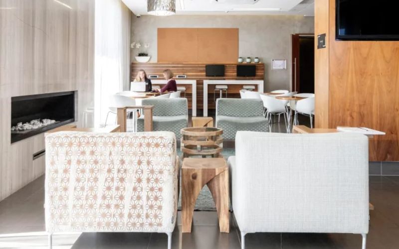 335 Hoffer Dr, Regina Image 3