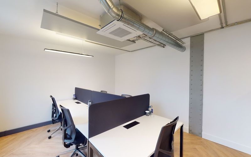 13 Rue Des Petits Hôtels, Paris Image 6